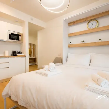 Waterfront Lux|studio|a/c|parking|gym|wifi By Tilo Lägenhet